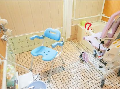 デイサービス浴室サムネイル