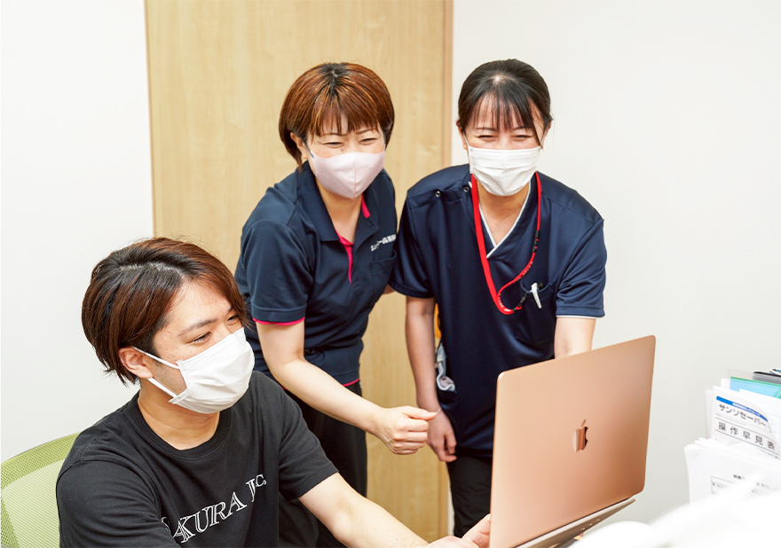 先輩からの紹介